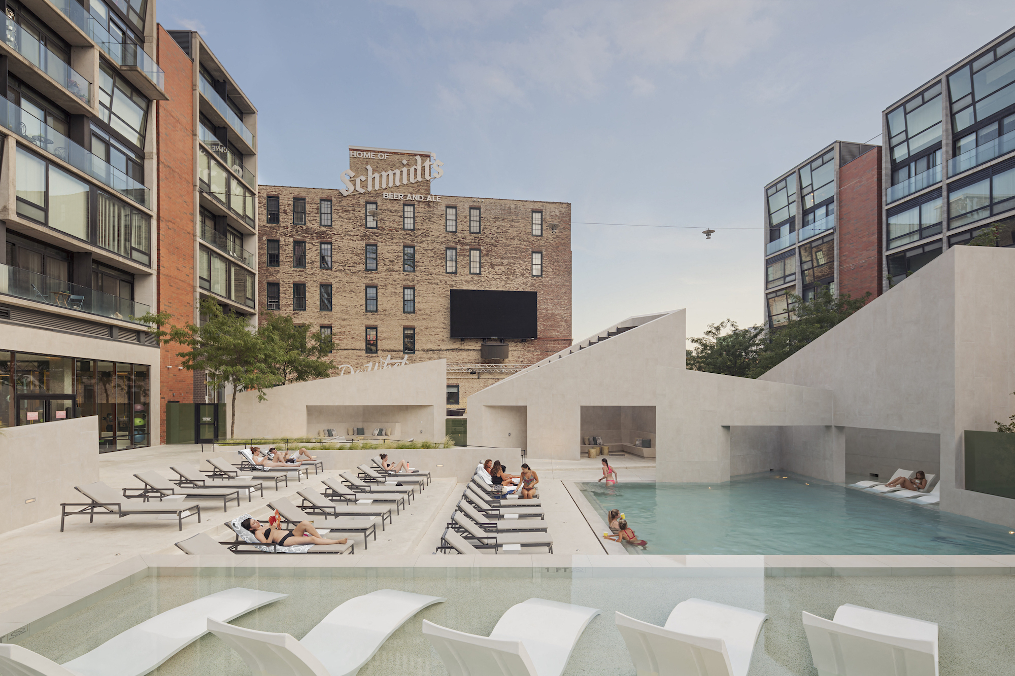 Cove Lounge Pool